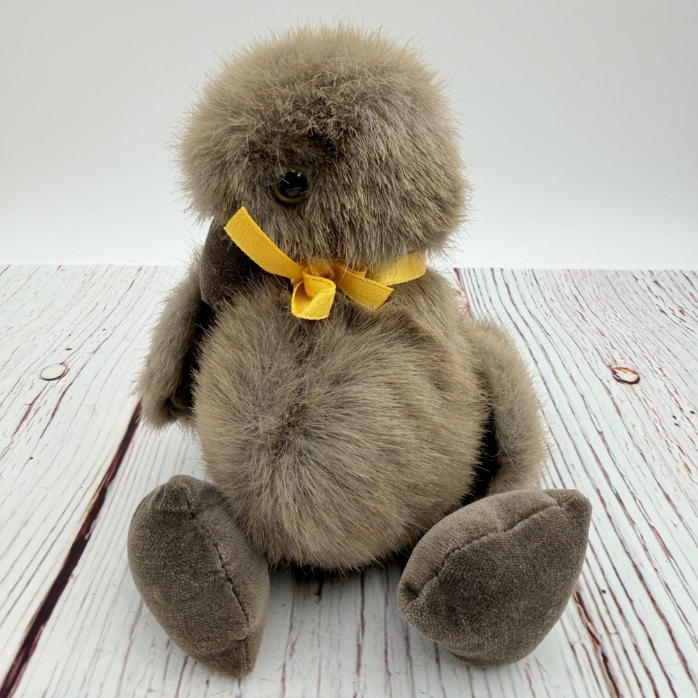 Mary Meyer Vintage Brown Duckling Plush Stuffed Animal Yellow Bow 6.5‎ Inch